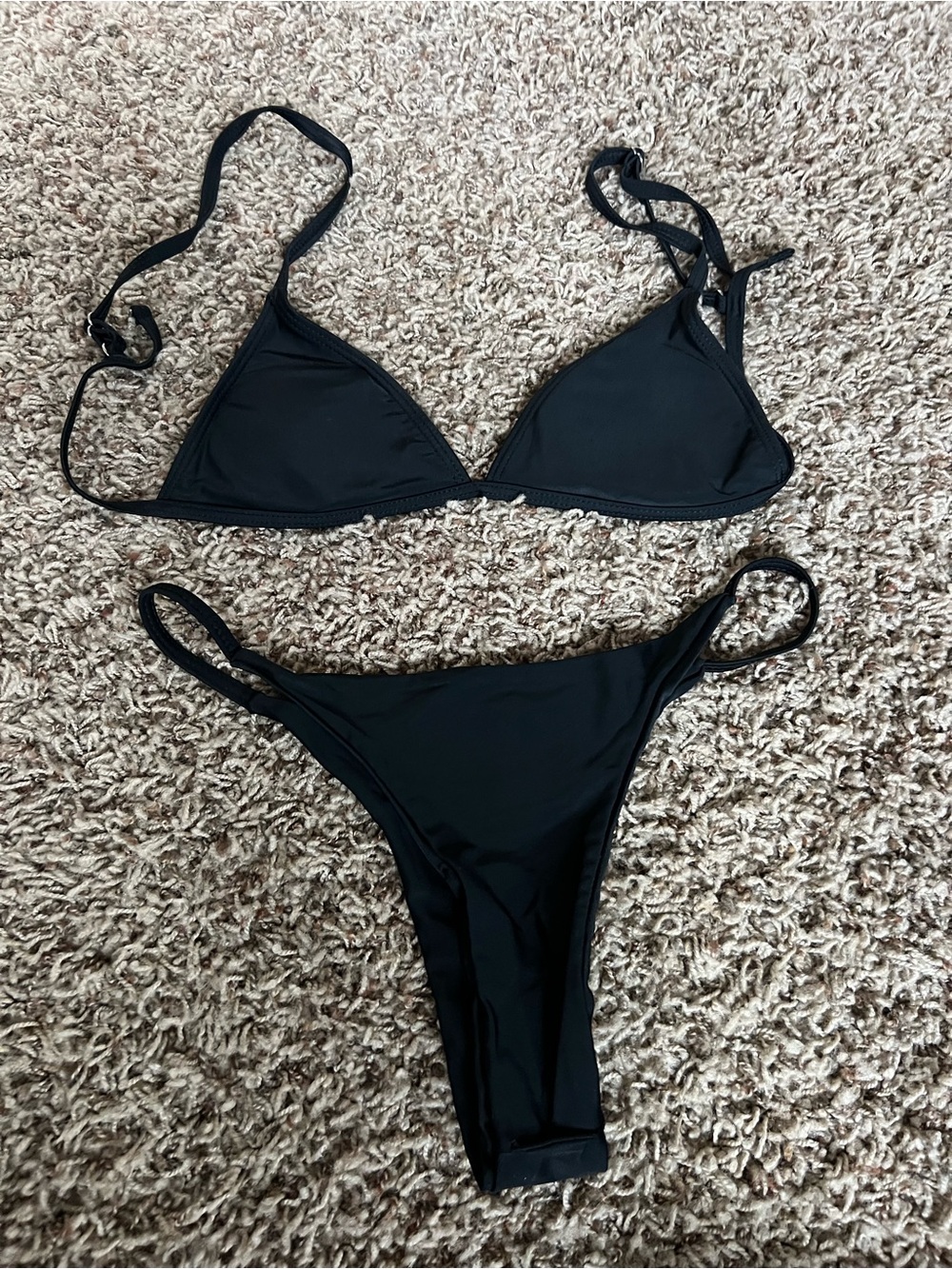 SHEIN Black Triangle Bikini Two-Piece Set